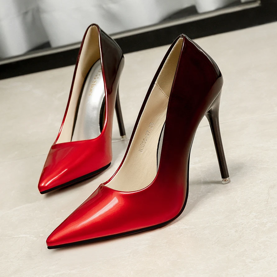 Hot selling pointed light mouth gradient patent leather discount office heels pumps for women, Black/red/silver/mei red
Hot selling pointed light mouth gradient patent leather discount office heels pumps for women, Black/red/silver/mei red