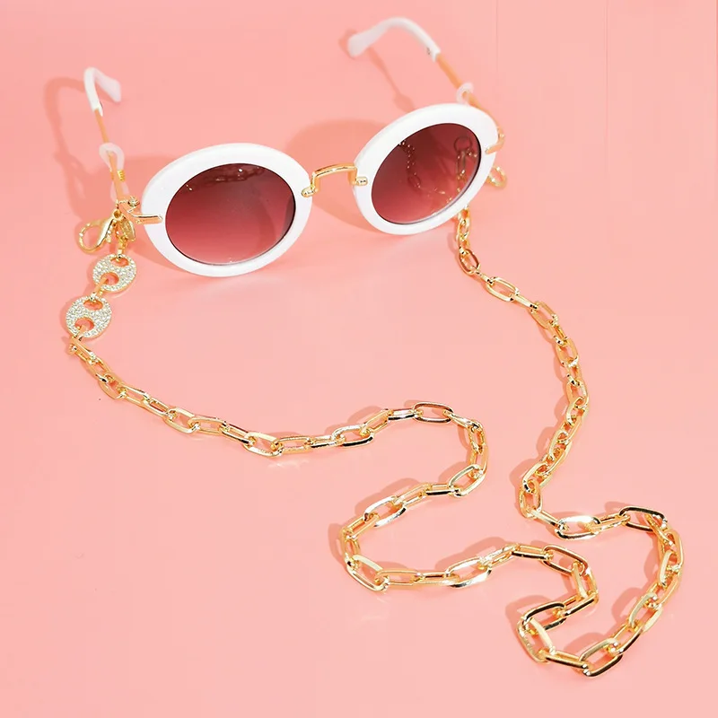 Ins Full Rhinestone Pig Nose Pendant Sunglasses Cords Stitching Hip Hop Gold Sunglasses Strap
Ins Full Rhinestone Pig Nose Pendant Sunglasses Cords Stitching Hip Hop Gold Sunglasses Strap