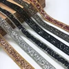 /product-detail/1-5cm-hotfix-tape-with-rhinestone-in-middle-and-beads-chain-along-two-side-for-craft-diy-decorative-62308185927.html