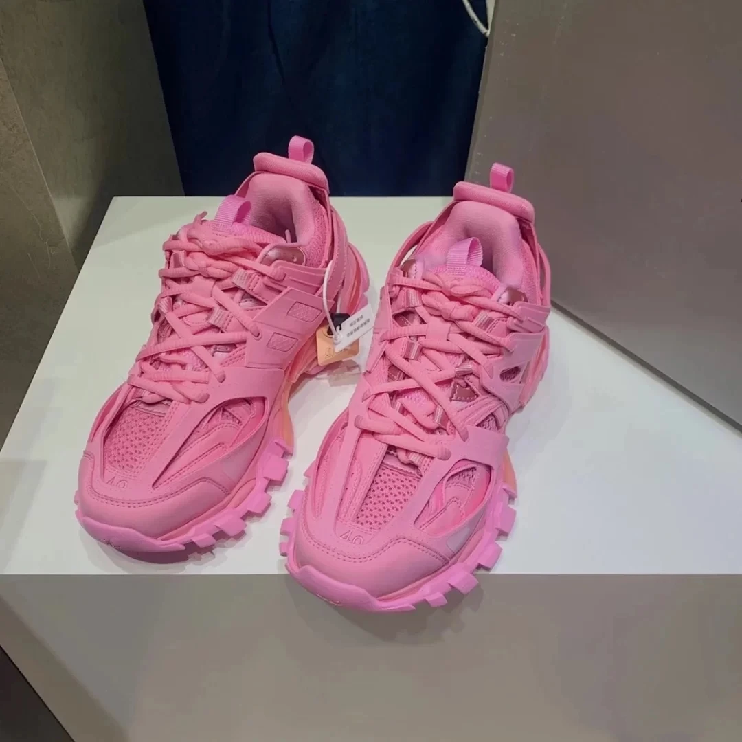 Fashion girl top quality Original balanciaga brand pink sepatu balanciaga track Sneakers for Men and Women track 3, Colorful
Fashion girl top quality Original balanciaga brand pink sepatu balanciaga track Sneakers for Men and Women track 3, Colorful