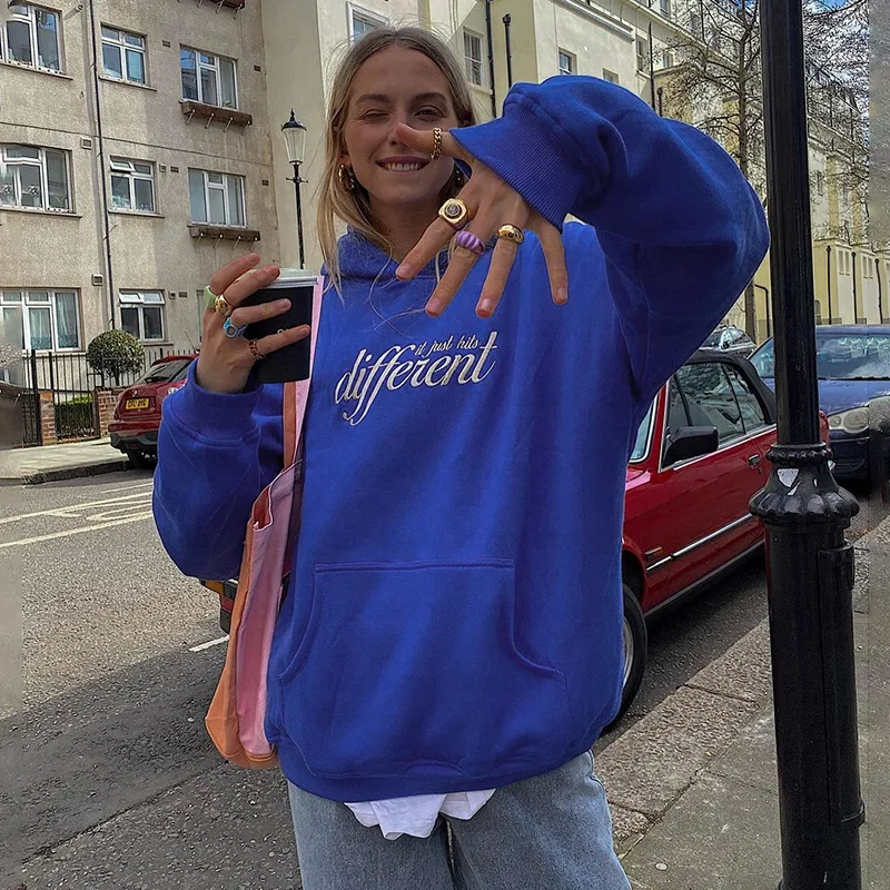 Winter Letter Embroidered Long Sleeved Top Woman Blue Hooded Sweater
Winter Letter Embroidered Long Sleeved Top Woman Blue Hooded Sweater