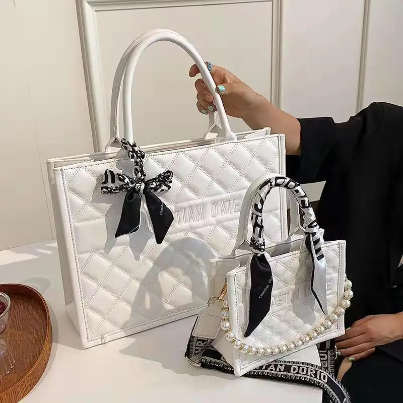 China factory wholesale designer handbag silk scarf lady fashion embroidery rhombus handbag, 4colors
China factory wholesale designer handbag silk scarf lady fashion embroidery rhombus handbag, 4colors