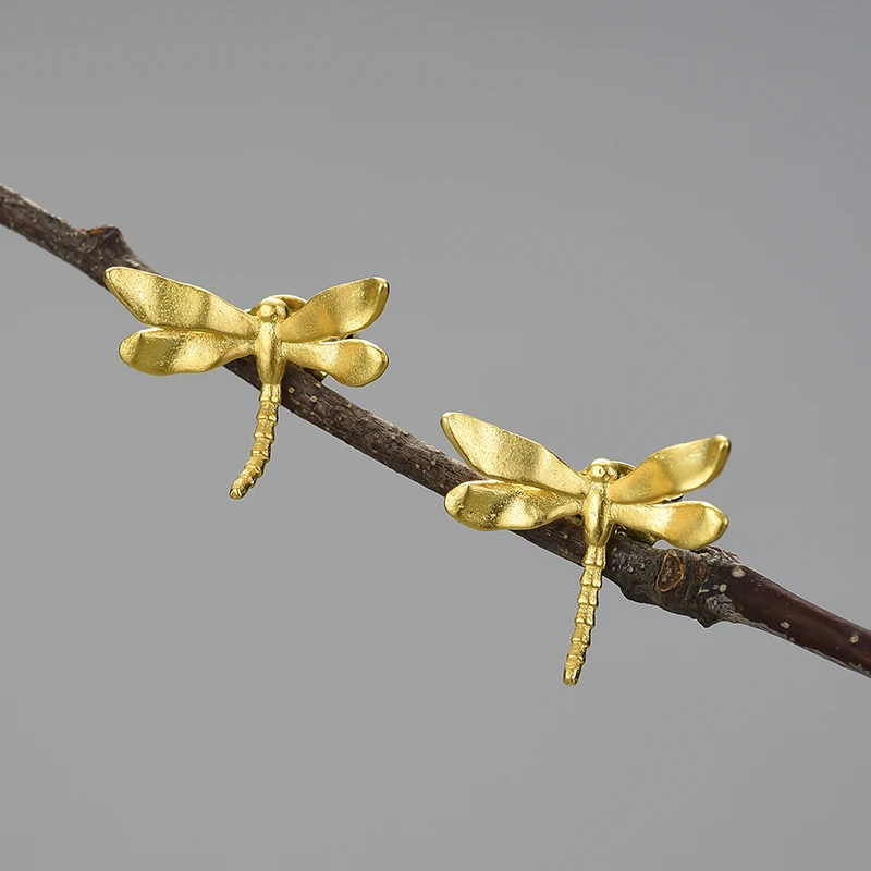 Lotus Fun wholesale hand made Summer 925 Sterling Silver 18k gold Cute Dragonfly Stud Earrings Minimalist animal women jewelry
Lotus Fun wholesale hand made Summer 925 Sterling Silver 18k gold Cute Dragonfly Stud Earrings Minimalist animal women jewelry