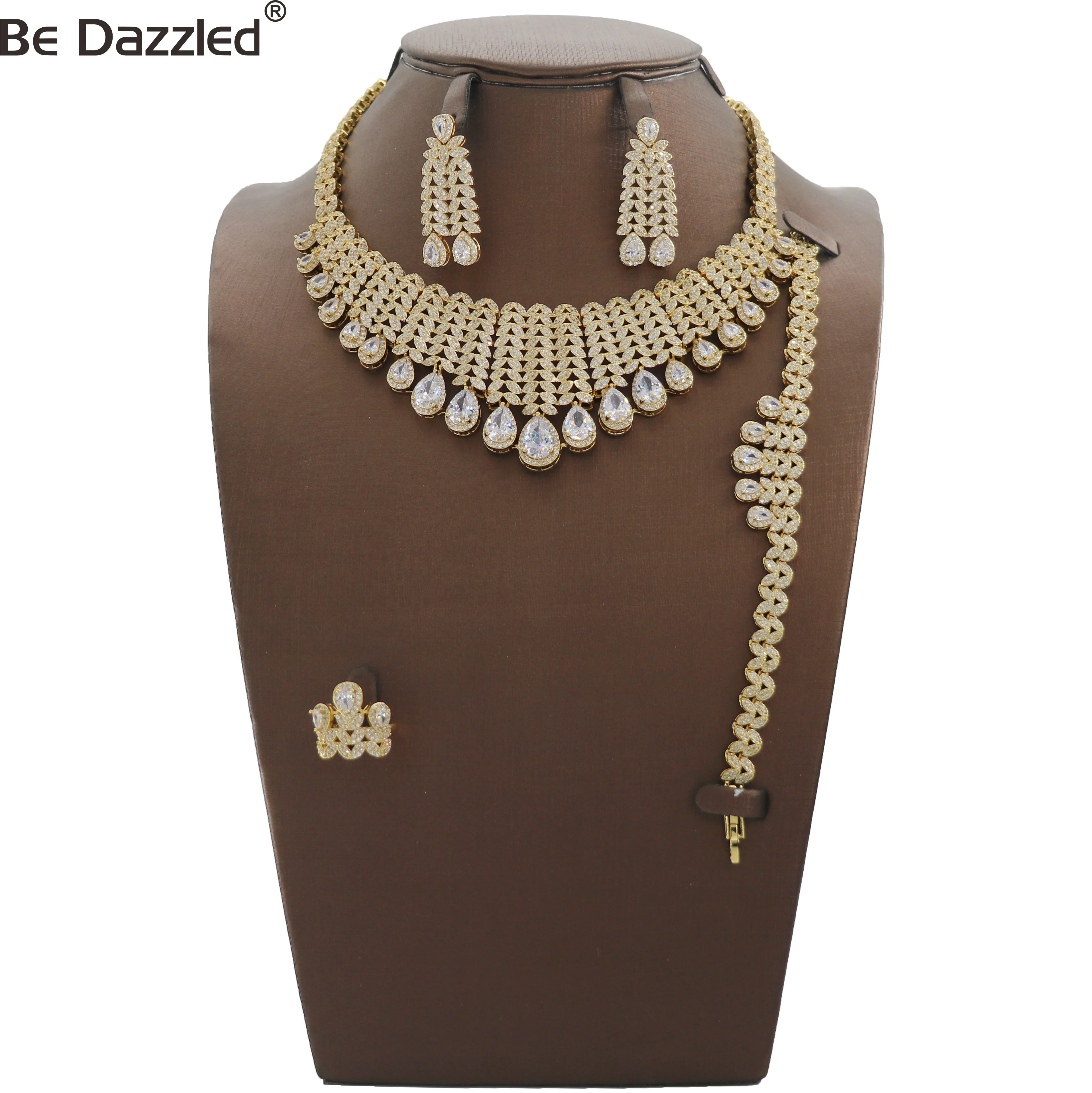 Fashion Waterdrop Shiny zircon stones Necklace Ring Earring bracelet Women Jewelry Set Elegant Luxury Design New Wedding Jewelry
Fashion Waterdrop Shiny zircon stones Necklace Ring Earring bracelet Women Jewelry Set Elegant Luxury Design New Wedding Jewelry