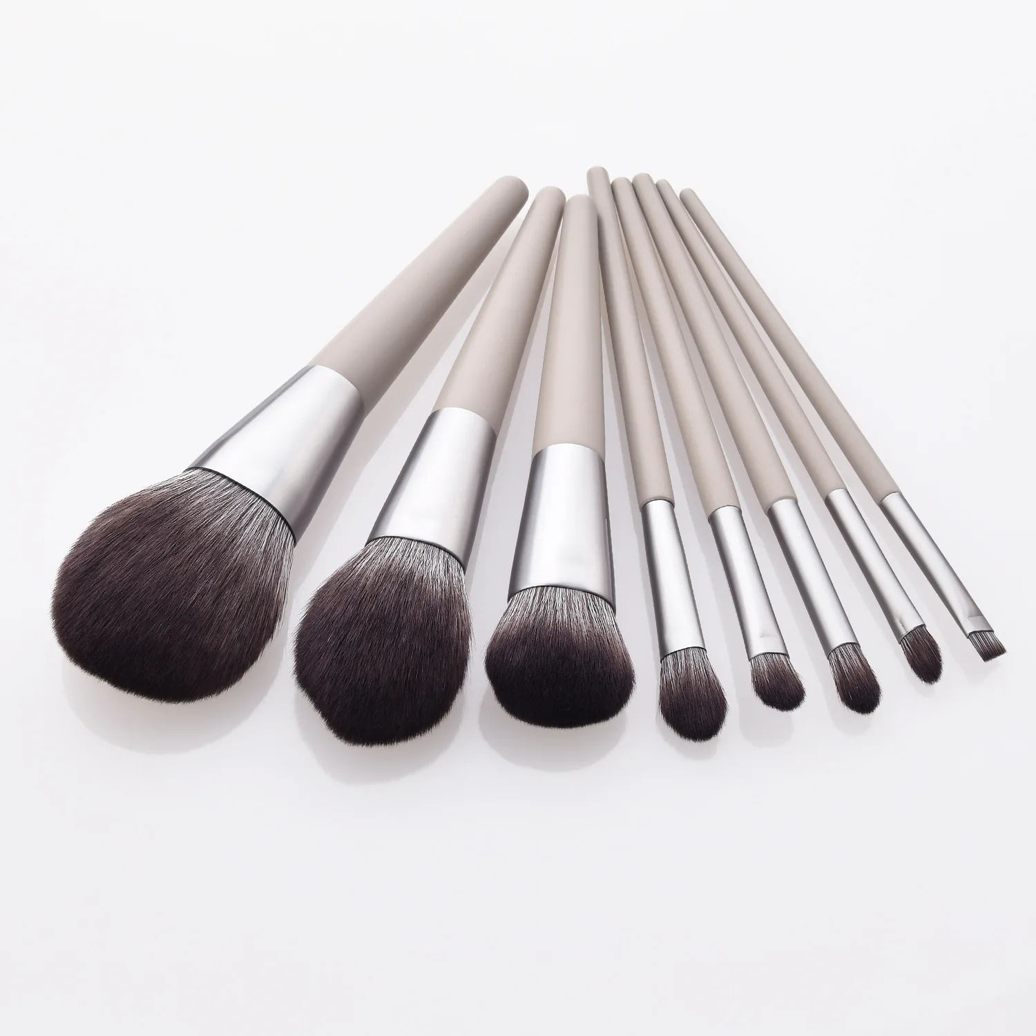 Simple Design 8pcs Cosmetic Make Up Brush Vendors Gray Color Luxury Makeup Brush Set
Simple Design 8pcs Cosmetic Make Up Brush Vendors Gray Color Luxury Makeup Brush Set