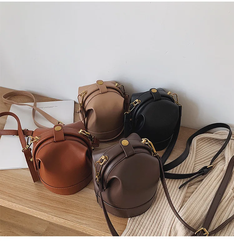 2020 new Arrival Trendy Korea Style Fashion Bags Lady Bucket Crossbody Bag Mini Purse Lady Handbag Wholesale
2020 new Arrival Trendy Korea Style Fashion Bags Lady Bucket Crossbody Bag Mini Purse Lady Handbag Wholesale