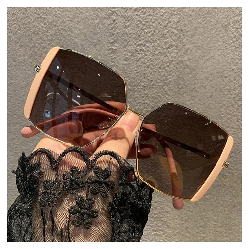 High Quality Shades Face Shades Glasses Square Oversized Trendy Brand Sunglasses 2021, Custom color
High Quality Shades Face Shades Glasses Square Oversized Trendy Brand Sunglasses 2021, Custom color