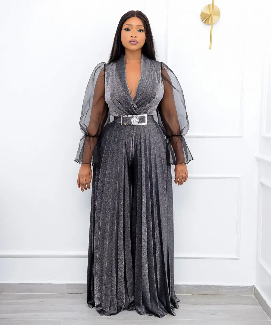 DP9028 Spring and Autumn Womens Plus Size Jumpsuits Casual Loose V Neck Women Jumpsuit Long Sleeve Pleated Wide Leg Jumpsuit
DP9028 Spring and Autumn Womens Plus Size Jumpsuits Casual Loose V Neck Women Jumpsuit Long Sleeve Pleated Wide Leg Jumpsuit