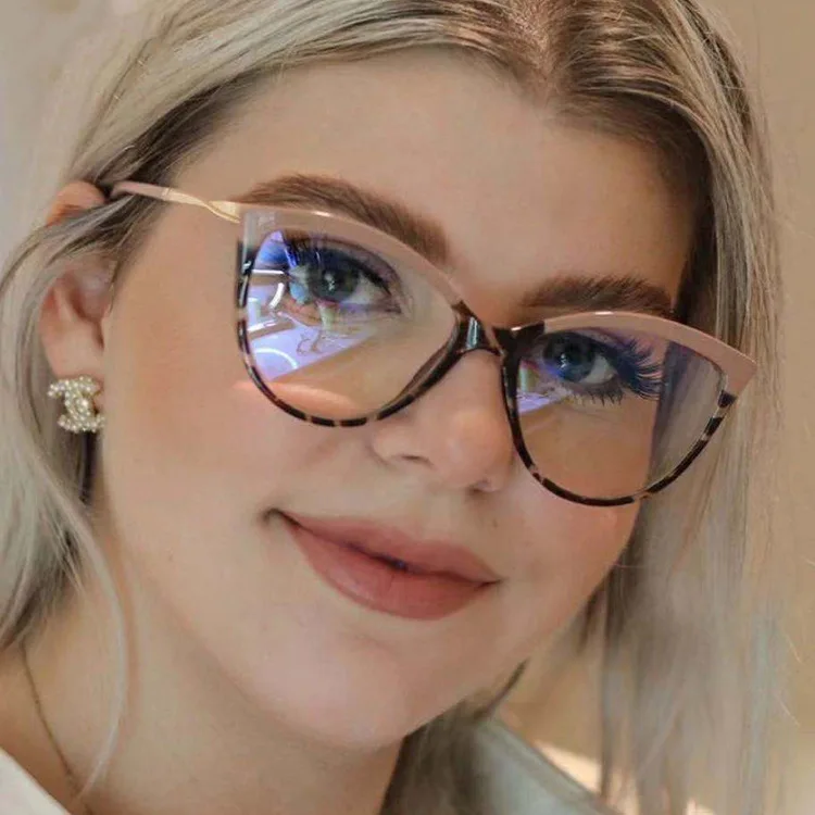HD Anti-Blue Light Blocking Glasses Female Retro Cat Eye Office Computer Eye Protection Clear Lens Eyeglasses
HD Anti-Blue Light Blocking Glasses Female Retro Cat Eye Office Computer Eye Protection Clear Lens Eyeglasses