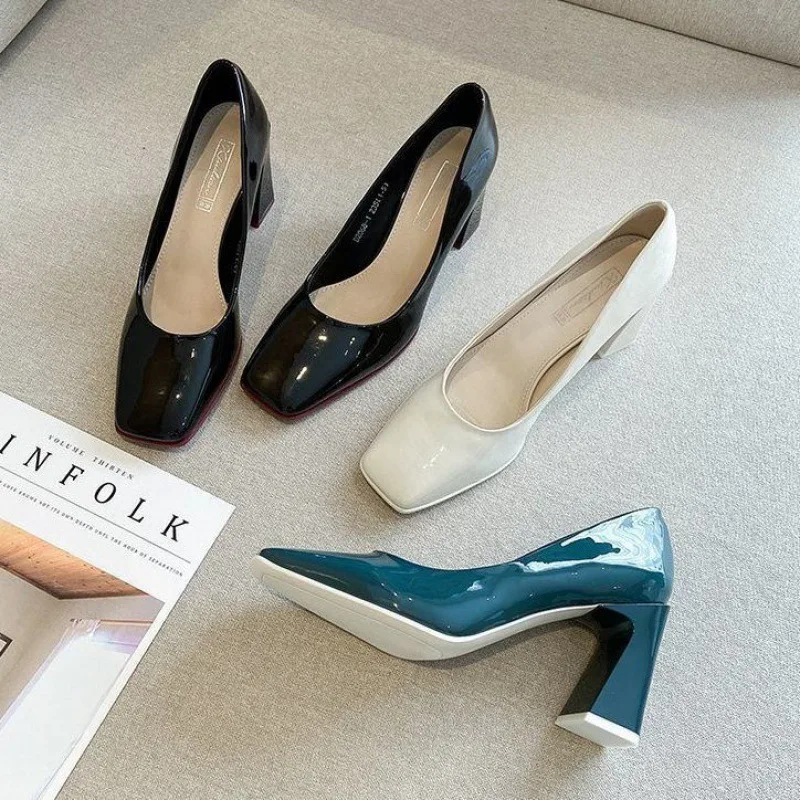 French Elegant Style Simple Square Toe Shallow Mouth Bright Leather Female High Heels, Beige, black, blue
French Elegant Style Simple Square Toe Shallow Mouth Bright Leather Female High Heels, Beige, black, blue