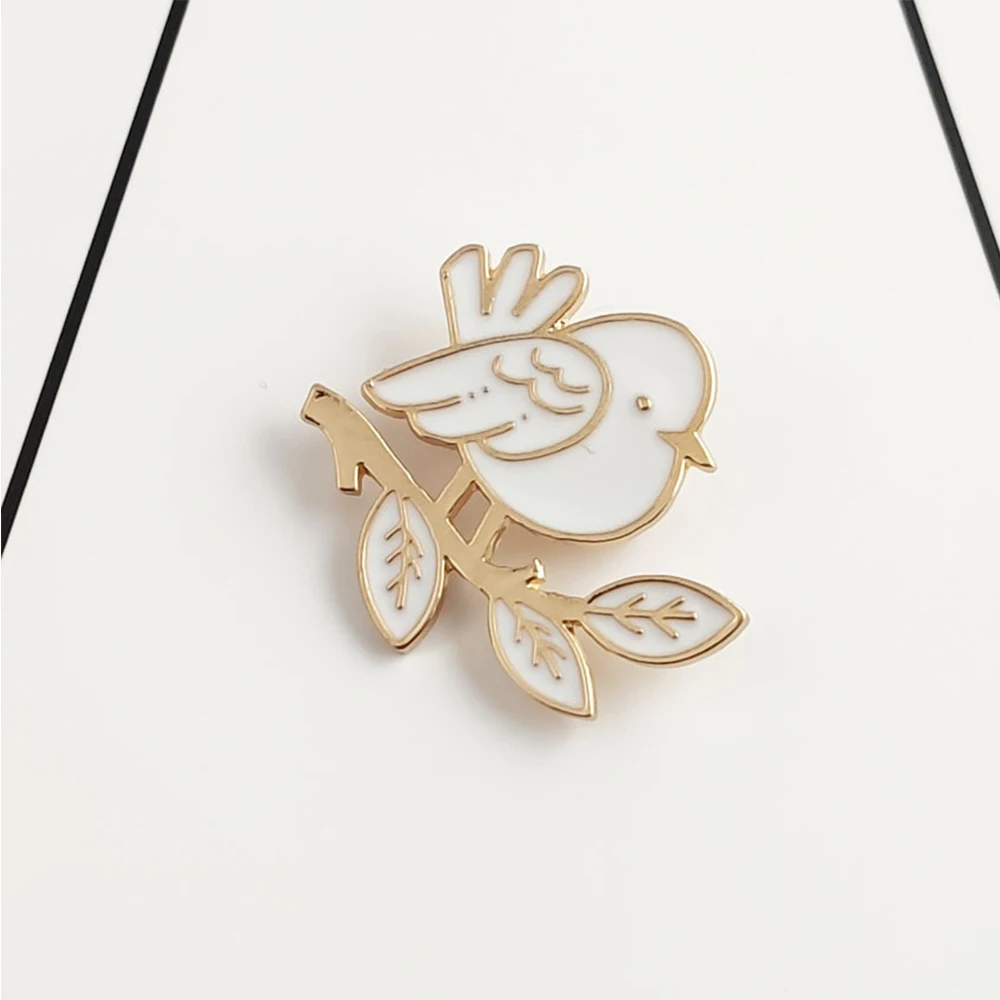 Han type lovely drop oil birdie brooch contracted female money brooch
Han type lovely drop oil birdie brooch contracted female money brooch