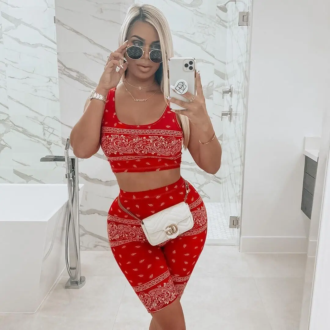 roupa conjuntos de dos piezas femme 3XL summer sets bandana shorts print crop vest women summer clothing 2021 two piece outfits
roupa conjuntos de dos piezas femme 3XL summer sets bandana shorts print crop vest women summer clothing 2021 two piece outfits