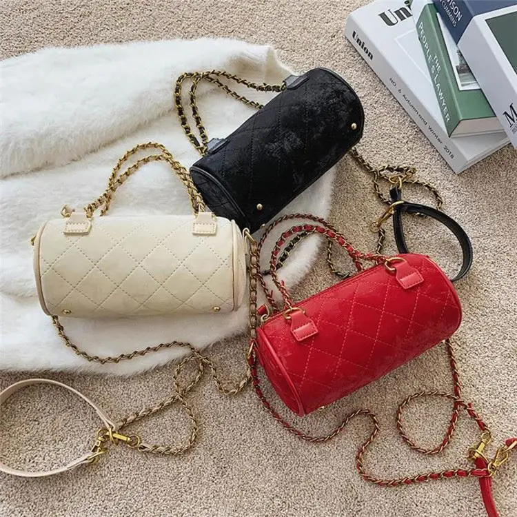 B10077 2020 Autumn winter new texture Lingge chain single-shoulder cross-body bag fashion, Red, black, beige
B10077 2020 Autumn winter new texture Lingge chain single-shoulder cross-body bag fashion, Red, black, beige