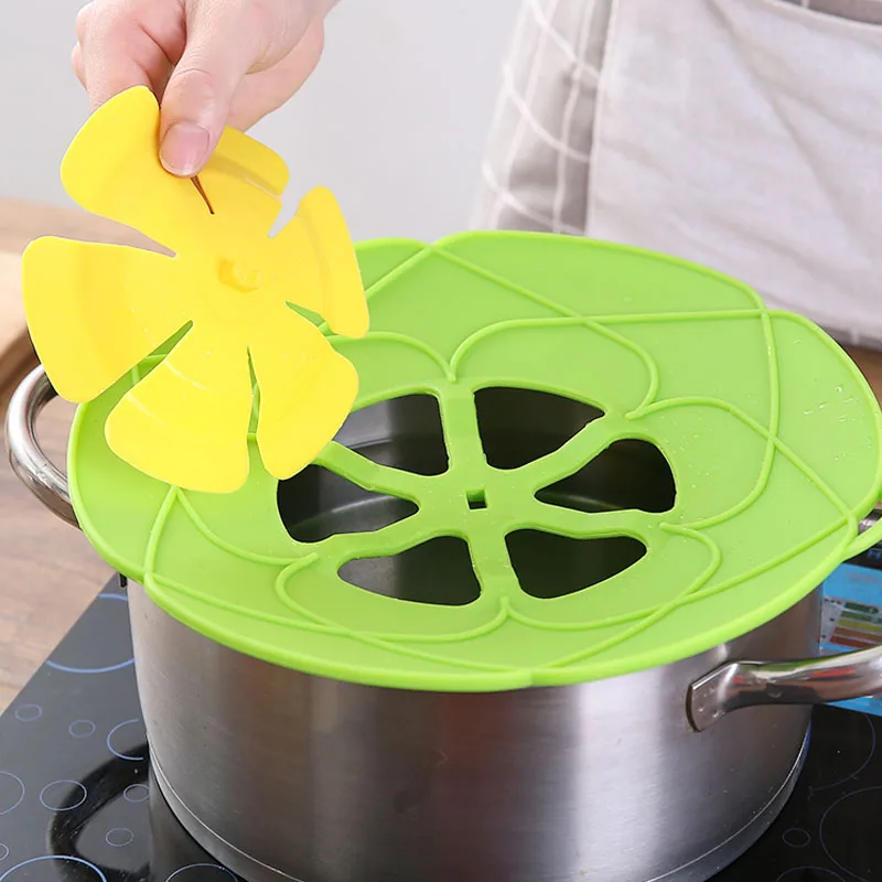 Silicone Spill-proof Splash-proof and Leak-proof Pot Cover Red Purple High Temperature Resistant Kitchen Accessories, As photo
Silicone Spill-proof Splash-proof and Leak-proof Pot Cover Red Purple High Temperature Resistant Kitchen Accessories, As photo