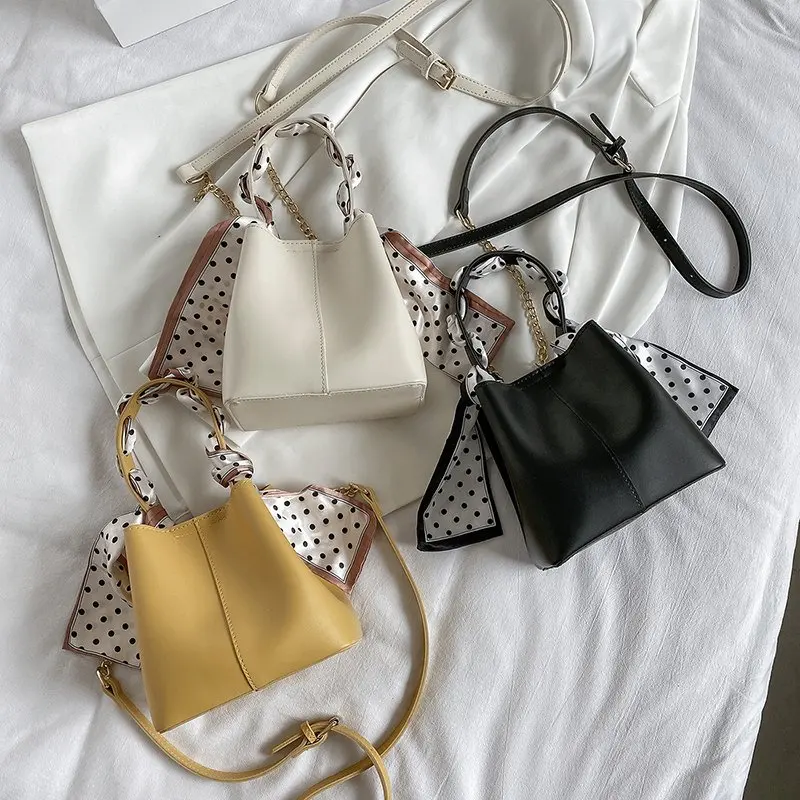 Fashion large capacity bucket bag ladies shoulder bag with silk scarf handbags and purses
Fashion large capacity bucket bag ladies shoulder bag with silk scarf handbags and purses