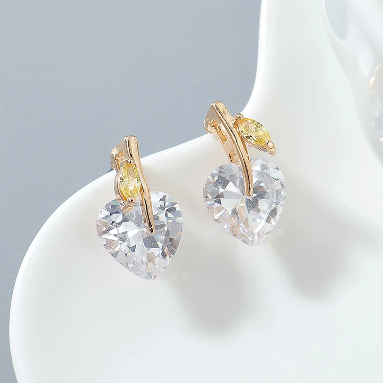 Fashion 2020 New Arrival Heart Natural Diamond Drop Earrings CZ Cubic Zirconia Crystal Heart Pendant Earring
Fashion 2020 New Arrival Heart Natural Diamond Drop Earrings CZ Cubic Zirconia Crystal Heart Pendant Earring