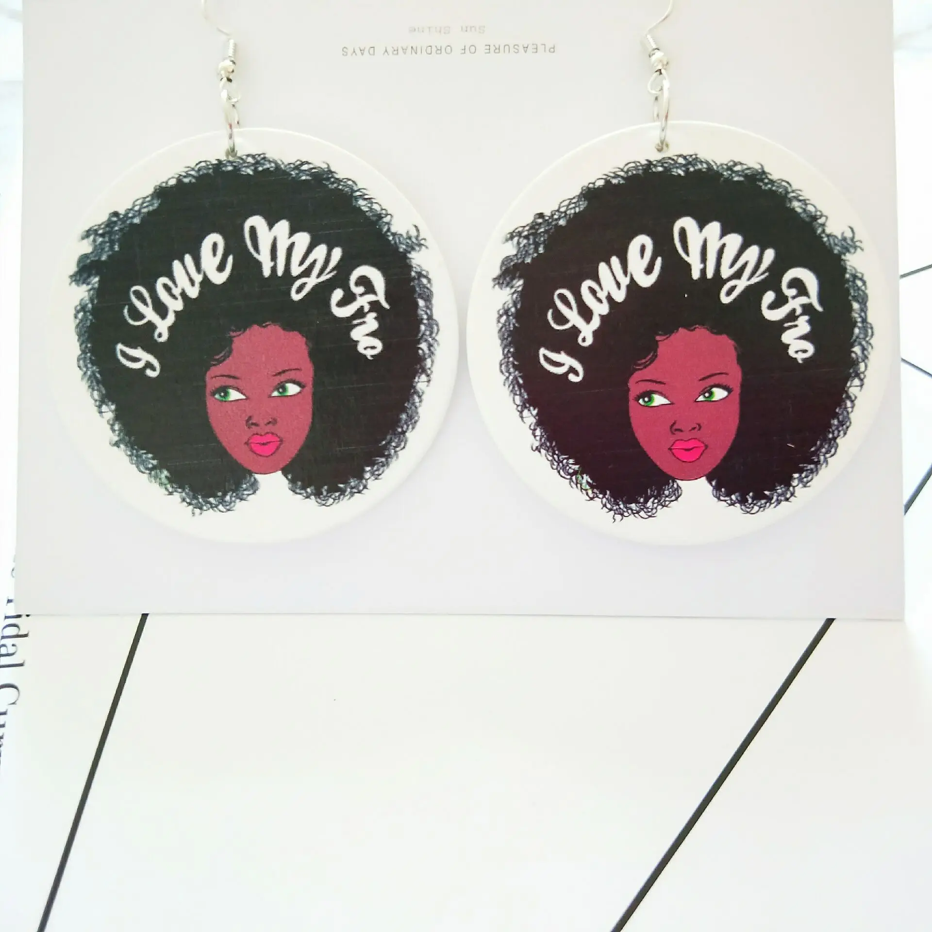 Exaggerated Africa Human Head Printed Geometric Round Earrings Ethnic Fashion Wooden Pendant Earrings, Color
Exaggerated Africa Human Head Printed Geometric Round Earrings Ethnic Fashion Wooden Pendant Earrings, Color