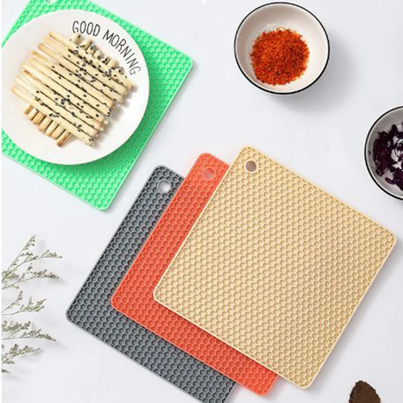 Round Heat Resistant Silicone Mat Drink Cup Coasters Non-slip Pot Holder Table Placemat Kitchen Accessories Onderzetter, As picture 
Round Heat Resistant Silicone Mat Drink Cup Coasters Non-slip Pot Holder Table Placemat Kitchen Accessories Onderzetter, As picture