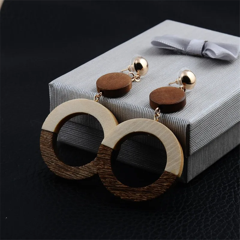 Retro wood earrings temperament hoop earrings rectangle round geometric earrings for women and girls party jewelry
Retro wood earrings temperament hoop earrings rectangle round geometric earrings for women and girls party jewelry