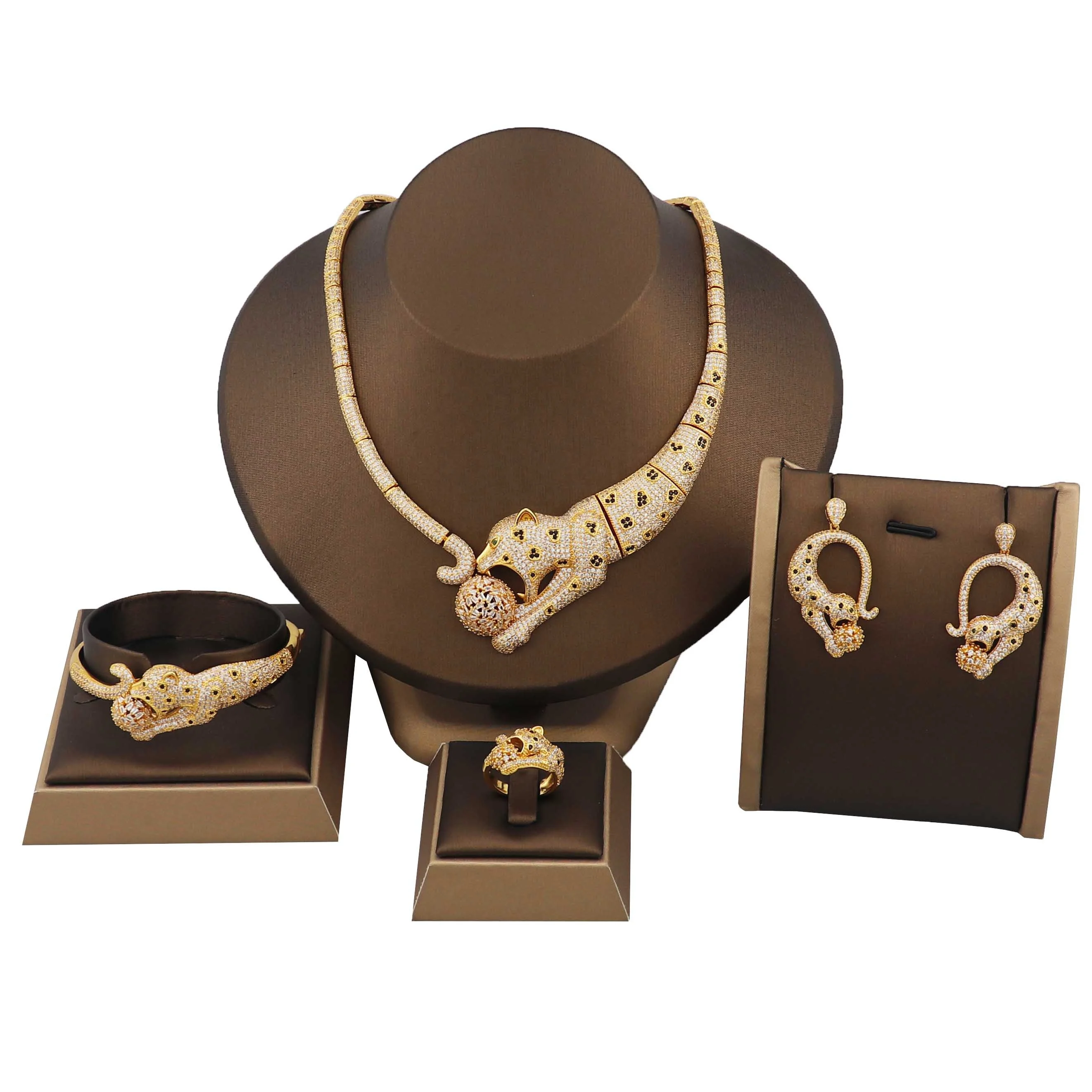 The new design Panther chase ball jewelry 4 pieces set Zirconia 18k gold plated Necklace bracelet ring and earrings jewelry set
The new design Panther chase ball jewelry 4 pieces set Zirconia 18k gold plated Necklace bracelet ring and earrings jewelry set