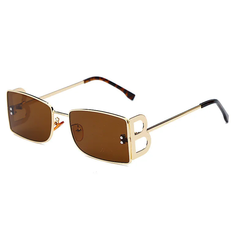 2021 Eyewear Collection Luxury Brand Designer Rectangular Frame Sunglasses Stylish Eyewear UV400 PC B Lens Sun Glasses
2021 Eyewear Collection Luxury Brand Designer Rectangular Frame Sunglasses Stylish Eyewear UV400 PC B Lens Sun Glasses