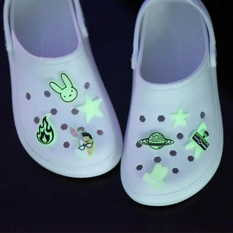 luminous Shoe Charms bad bunny Croc Charms new design croc jibitz Night light charms for croc shoes, As the picture
luminous Shoe Charms bad bunny Croc Charms new design croc jibitz Night light charms for croc shoes, As the picture