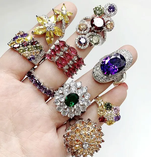 Wholesale mixed-batch exaggerated female gemstone rings, colored zircon rings for engagement and wedding rings, Gold
Wholesale mixed-batch exaggerated female gemstone rings, colored zircon rings for engagement and wedding rings, Gold