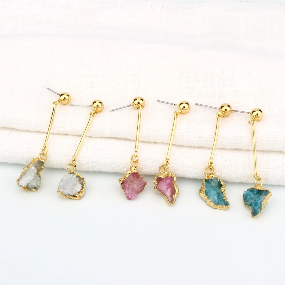 Newest Design Handmade Gold Edge Irregular Crystal Quartz Dangle Earrings Multicolor Natural Druzy Stone Drop Earring
Newest Design Handmade Gold Edge Irregular Crystal Quartz Dangle Earrings Multicolor Natural Druzy Stone Drop Earring