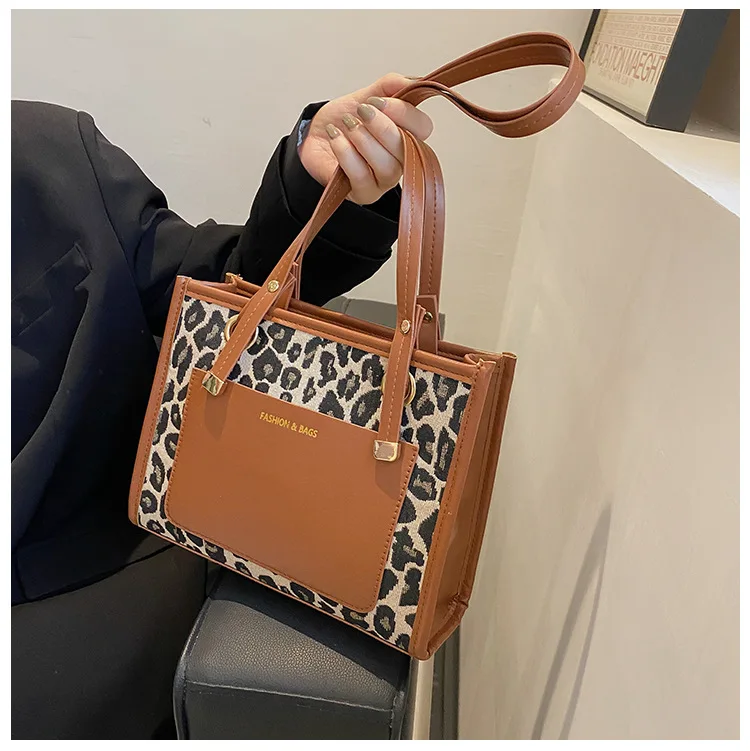 Women Large Capacity Shoulder Bag Female Leopard Print New Arrivals 2021 Grid Tote Bag Underarm Bags, As photo show
Women Large Capacity Shoulder Bag Female Leopard Print New Arrivals 2021 Grid Tote Bag Underarm Bags, As photo show