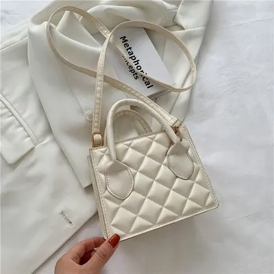 Pure Color Women Mini Square Crossbody Bag Texture Pu Messenger Bag Hot Designer Handbag 
Pure Color Women Mini Square Crossbody Bag Texture Pu Messenger Bag Hot Designer Handbag