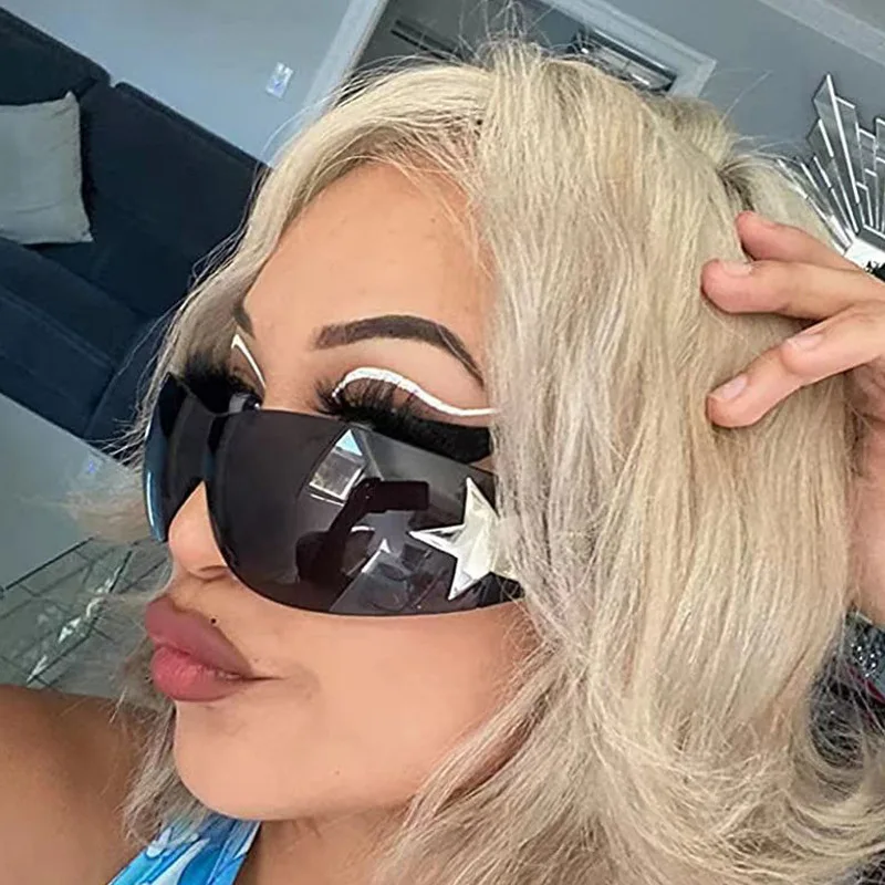 915 Men Luxury Sunglasses Future y2k Punk One Piece Sun Glaase Brand Designer Rimless Eyewear UV400 Women
915 Men Luxury Sunglasses Future y2k Punk One Piece Sun Glaase Brand Designer Rimless Eyewear UV400 Women