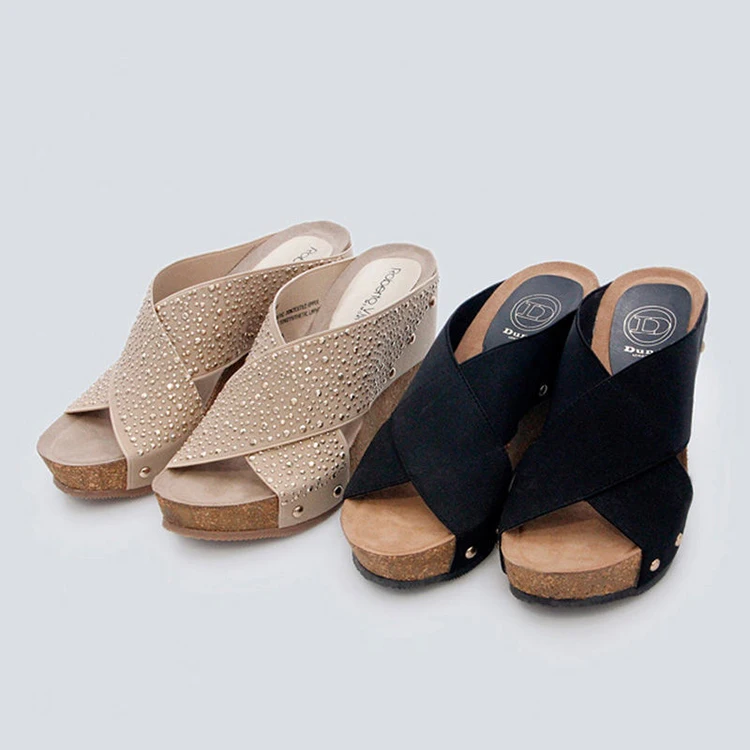New Style Open Toed With Soft Thick Bottom Cross Strap Women Slippers Comfortable Flat Lightweight Black Sandals, Black brown
New Style Open Toed With Soft Thick Bottom Cross Strap Women Slippers Comfortable Flat Lightweight Black Sandals, Black brown