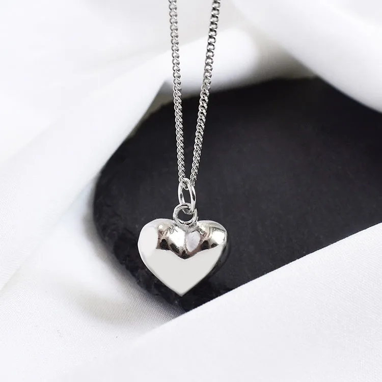 New Jewelry Stereoscopic Heart-shaped Pendants S925 Sterling Silver Temperament Women's Silver Clavicle Chain Necklace, Silver color
New Jewelry Stereoscopic Heart-shaped Pendants S925 Sterling Silver Temperament Women's Silver Clavicle Chain Necklace, Silver color