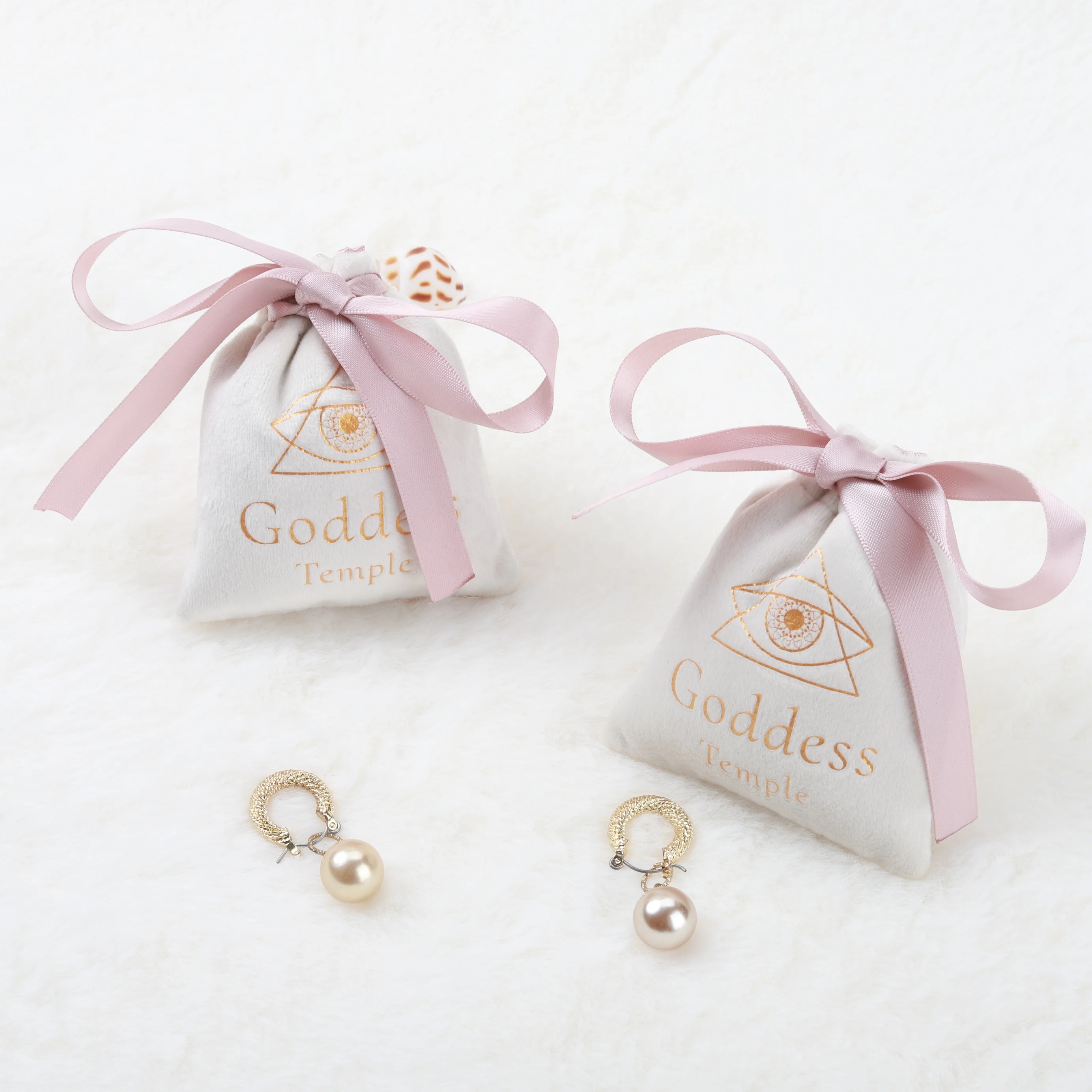 Personalized Velvet Drawstring Gift Bag Velvet Pouch For Jewelry, Off white,white,black,blue, gold, pink, camel, grey
Personalized Velvet Drawstring Gift Bag Velvet Pouch For Jewelry, Off white,white,black,blue, gold, pink, camel, grey