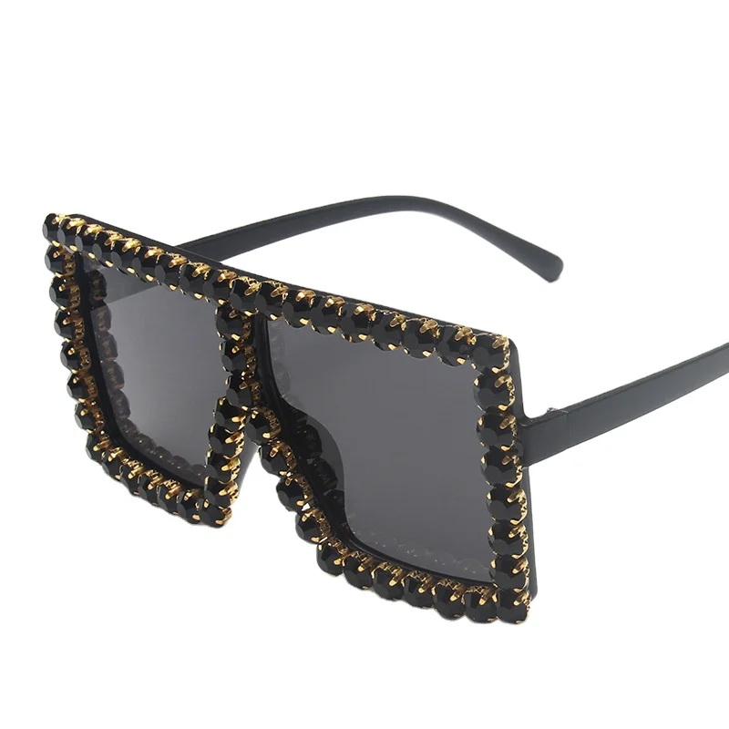 Suowei OEM Fashion Oversized Sunglasses Women UV400 Retro Brand Designer Point drill Sun Glasses retro brown sunglasses
Suowei OEM Fashion Oversized Sunglasses Women UV400 Retro Brand Designer Point drill Sun Glasses retro brown sunglasses