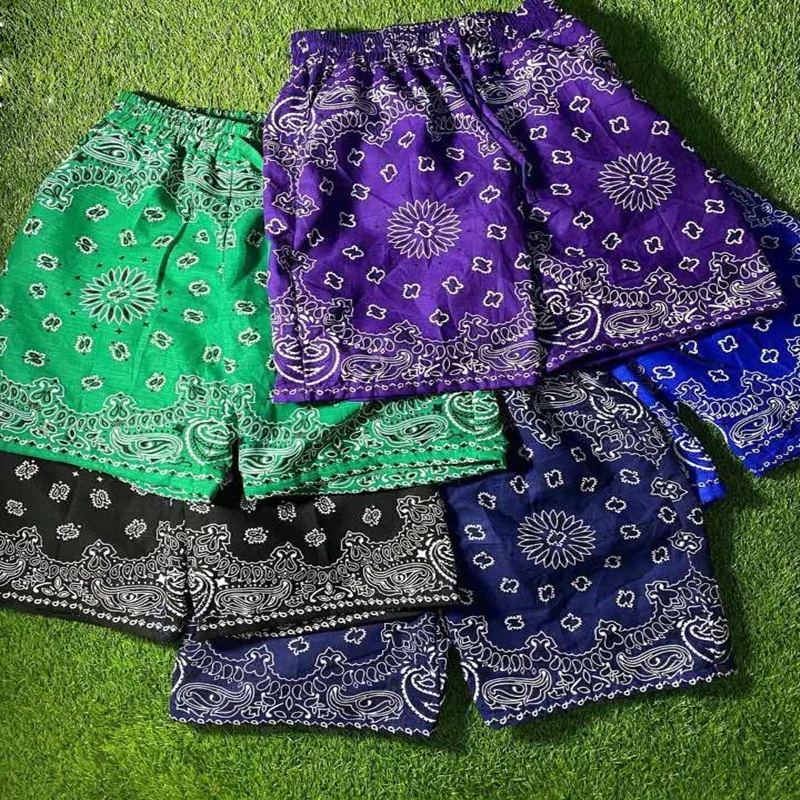 XLL Street wear summer 2021 custom five point drawstring waist plus size cargo short pants for hip hop men's bandana shorts, As picture or customized color
XLL Street wear summer 2021 custom five point drawstring waist plus size cargo short pants for hip hop men's bandana shorts, As picture or customized color