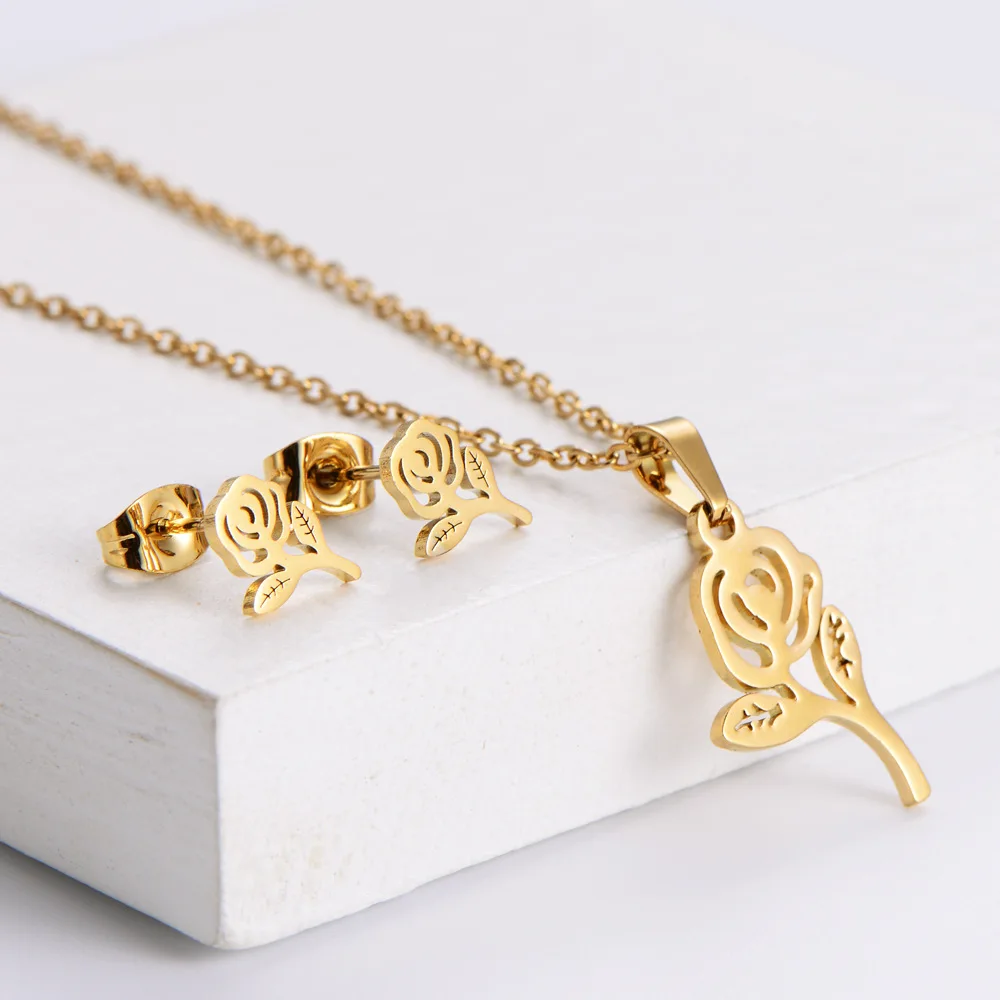 2022 fashion women jewelry waterproof stainless steel gold plated rose flower pendant necklace earrings set Valentine's Day gift, Silver(steel), gold, rose gold
2022 fashion women jewelry waterproof stainless steel gold plated rose flower pendant necklace earrings set Valentine's Day gift, Silver(steel), gold, rose gold