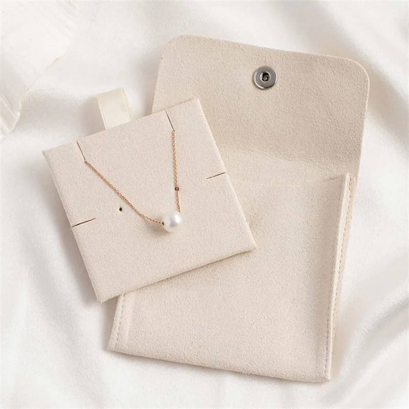 Custom Logo Fashionable Microfiber Pouch Jewelry Bagvelvet Jewelry Pouches with Button, Black, pink, white or custom
Custom Logo Fashionable Microfiber Pouch Jewelry Bagvelvet Jewelry Pouches with Button, Black, pink, white or custom