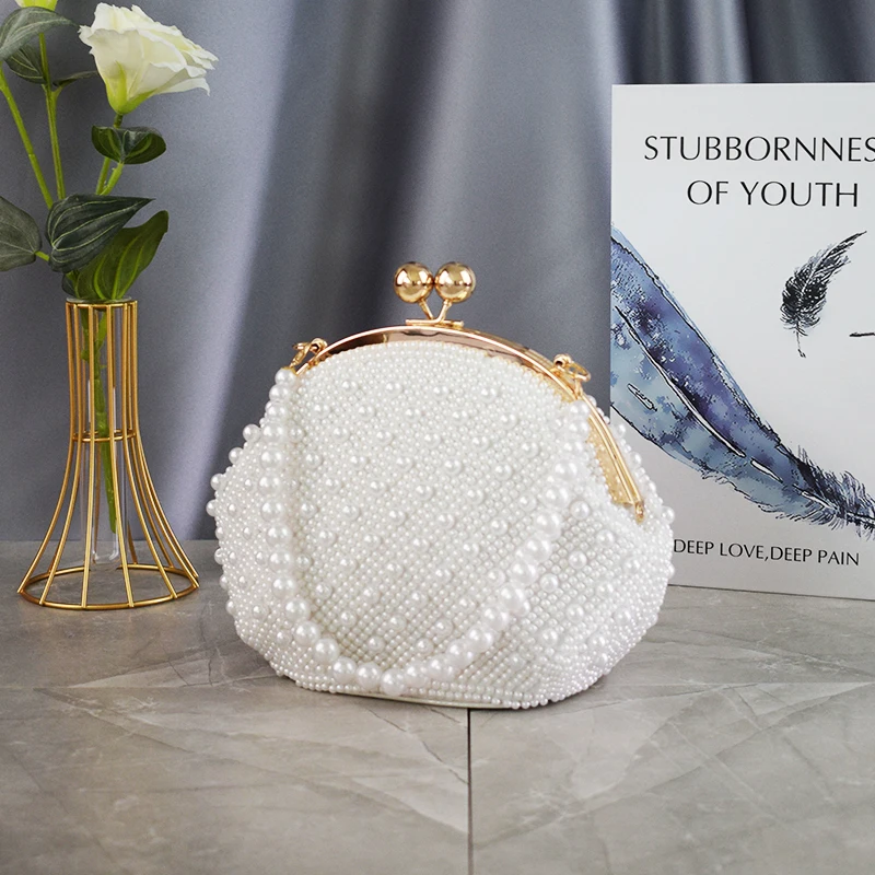 high quality Popular Party pearl Handbag Handmade Wedding Evening Clutch Bag, White
high quality Popular Party pearl Handbag Handmade Wedding Evening Clutch Bag, White