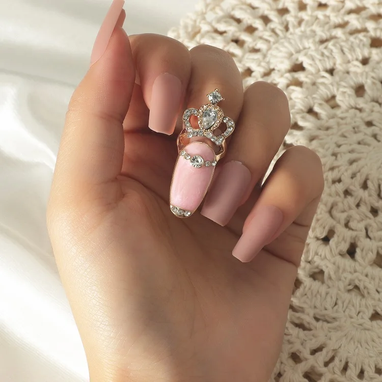 Fashion Nail Ring Charm Gold Plated Hollow Crown Shaped Rhinestone Finger Nail Rings For Women Jewelry, 2 color
Fashion Nail Ring Charm Gold Plated Hollow Crown Shaped Rhinestone Finger Nail Rings For Women Jewelry, 2 color