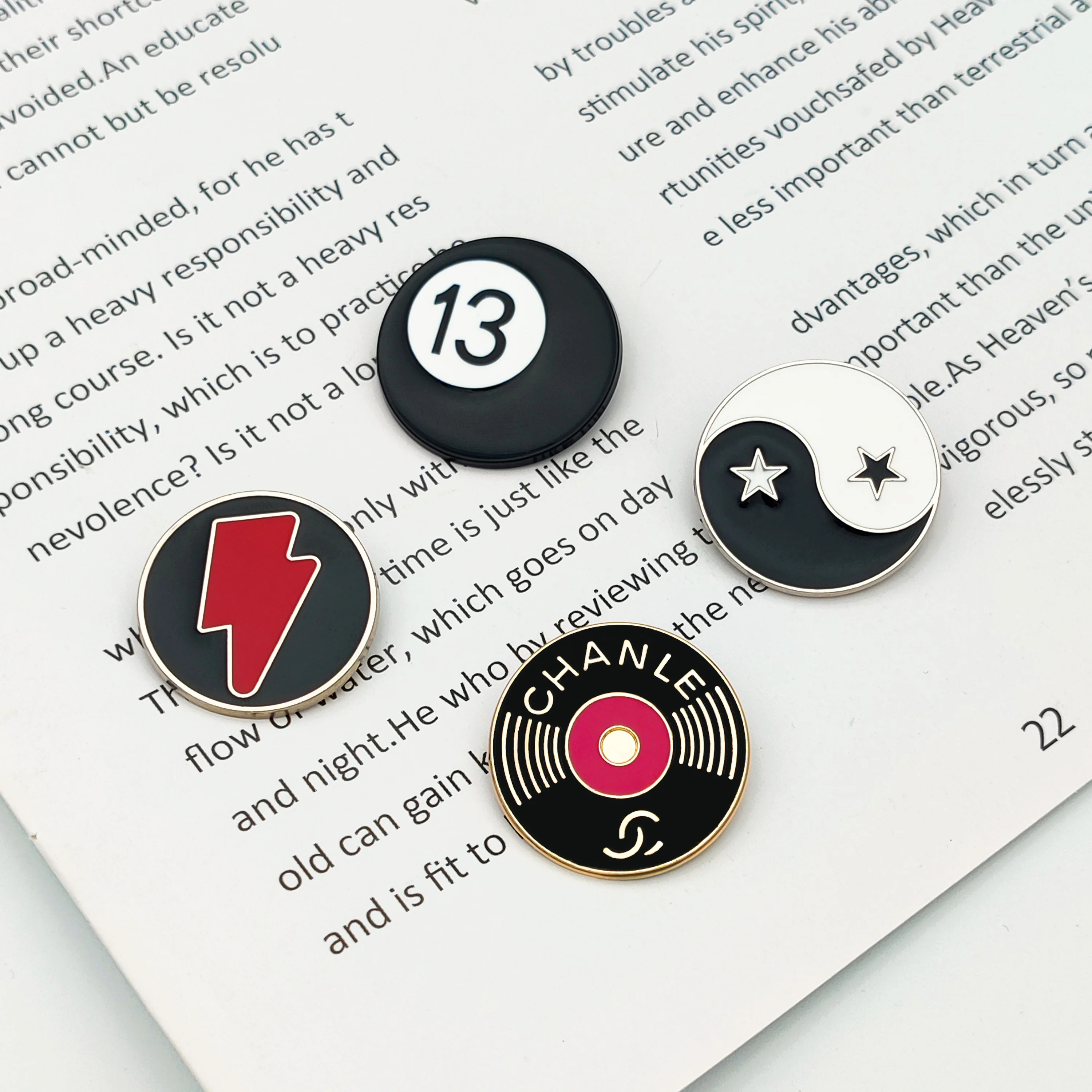 Spot wholesale wholesale enamel PIN badge round enamel pin metal soft enamel lapel PIN
Spot wholesale wholesale enamel PIN badge round enamel pin metal soft enamel lapel PIN