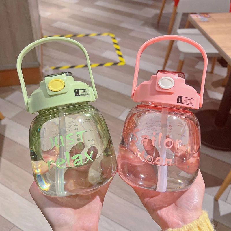 W65 2023 new arrival summer transparent portable baby kids bottle gift 1300ml big belly capacity drinking water bottle 
W65 2023 new arrival summer transparent portable baby kids bottle gift 1300ml big belly capacity drinking water bottle