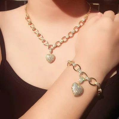 Two Pieces Zircon Heart Shape Pendant Bracelet Necklace Jewelry Set Hot Sale Gold Plated Love Heart Cubic Zirconia Jewelry Set
Two Pieces Zircon Heart Shape Pendant Bracelet Necklace Jewelry Set Hot Sale Gold Plated Love Heart Cubic Zirconia Jewelry Set
