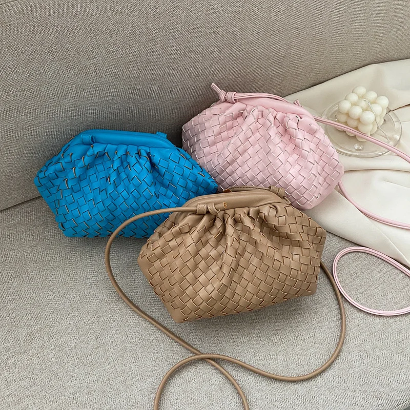 Wholesale new design candy color woven cloud hand bag soft pu leather hobos women side bags for girls shoulder chain, 7colors
Wholesale new design candy color woven cloud hand bag soft pu leather hobos women side bags for girls shoulder chain, 7colors