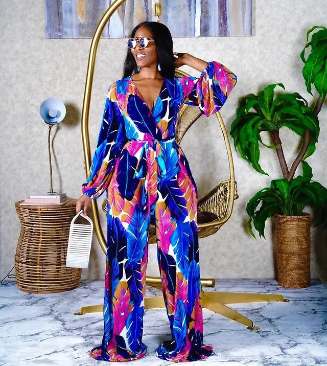 2021Hot Sale Vacation Style Deep V Collar Empire Waist Long Printed Sexy Plus Size Women Casual Clothing Jumpsuits, As showed
2021Hot Sale Vacation Style Deep V Collar Empire Waist Long Printed Sexy Plus Size Women Casual Clothing Jumpsuits, As showed