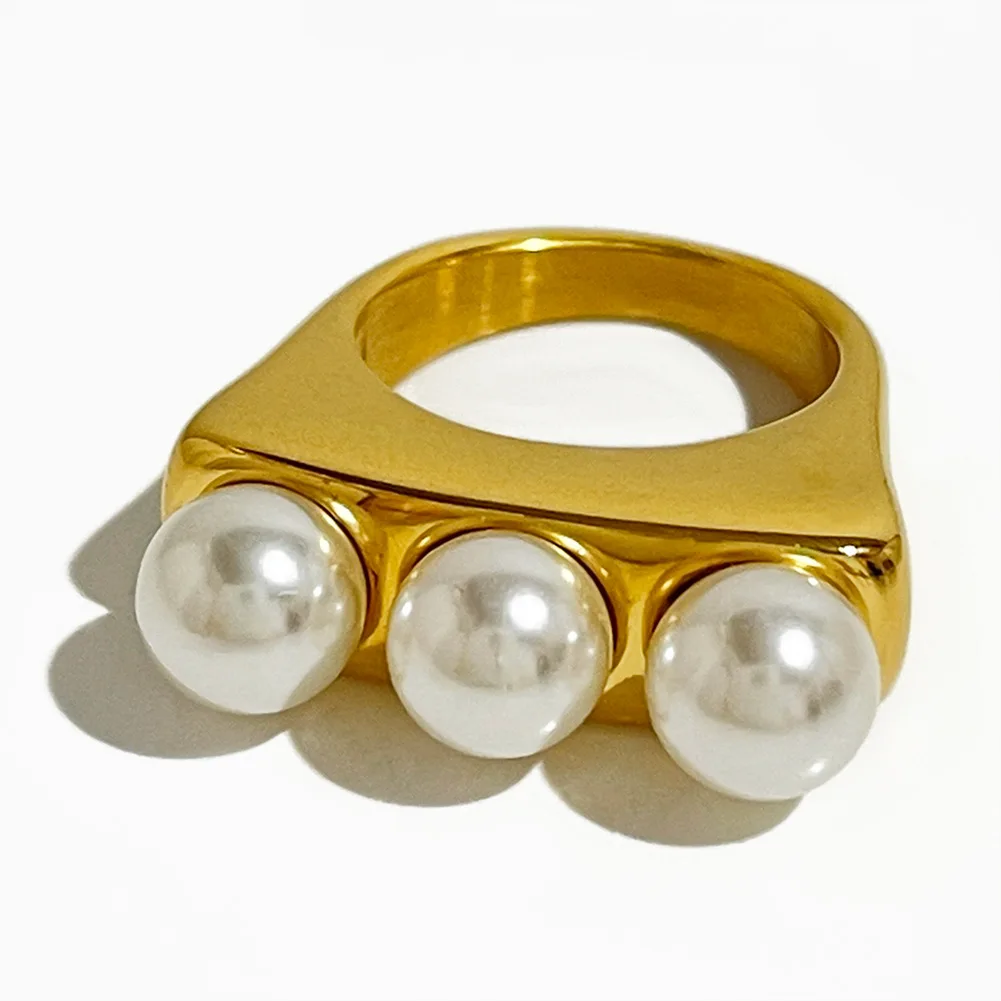 Wholesale French Style Elegant Jewelry Tarnish Free 18k Gold Plated Stainless Steel Three Pearl Knuckle Ring YF3251
Wholesale French Style Elegant Jewelry Tarnish Free 18k Gold Plated Stainless Steel Three Pearl Knuckle Ring YF3251