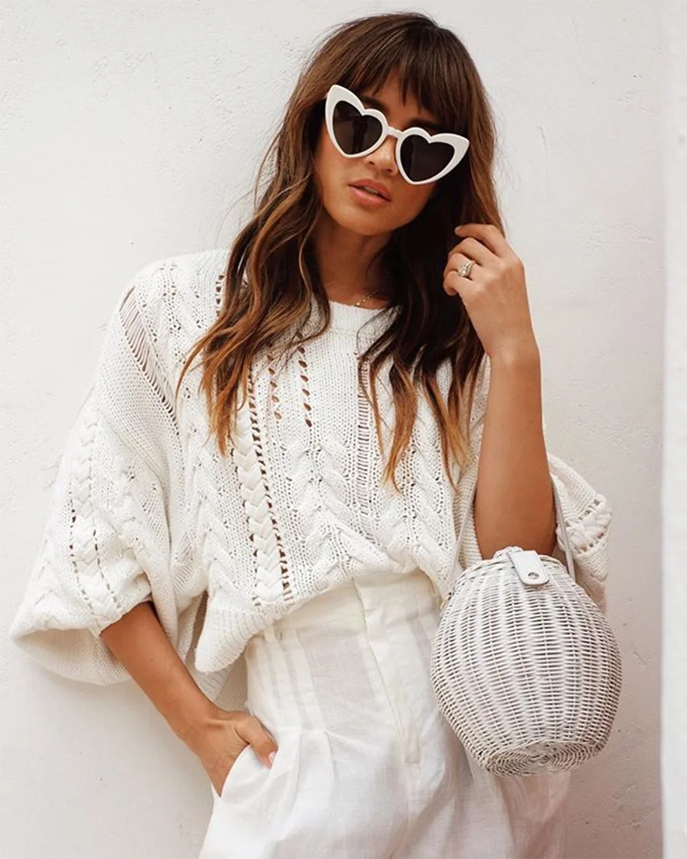 Women's Vintage O-Neck Off-Shoulder Long Lantern Sleeve Hollow Knitted Sweater Pullover Tops
Women's Vintage O-Neck Off-Shoulder Long Lantern Sleeve Hollow Knitted Sweater Pullover Tops