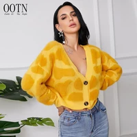 OOTN Female V Neck Winter Sweater Tops Autumn Button Bat Sleeve Casual Sweaters Yellow Leopard Print Ladies Knitted Cardigan
OOTN Female V Neck Winter Sweater Tops Autumn Button Bat Sleeve Casual Sweaters Yellow Leopard Print Ladies Knitted Cardigan