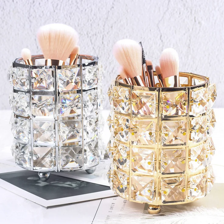 European Luxury Makeup Tools Cosmetic Storage Box Crystal Organizer Pen Makeup Brush Set Holder
European Luxury Makeup Tools Cosmetic Storage Box Crystal Organizer Pen Makeup Brush Set Holder