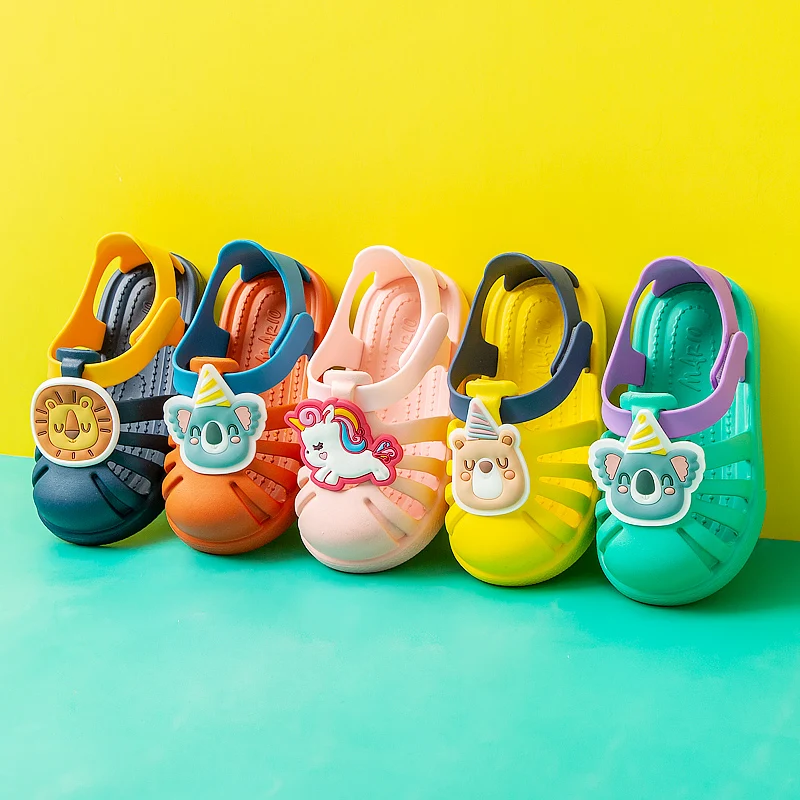 2022 Summer Clogs Kids Shoes Girls Boys EVA Children Sandals Anti Slip Fashion Garden Shoes Pink Yellow Kids Beach Sandals
2022 Summer Clogs Kids Shoes Girls Boys EVA Children Sandals Anti Slip Fashion Garden Shoes Pink Yellow Kids Beach Sandals